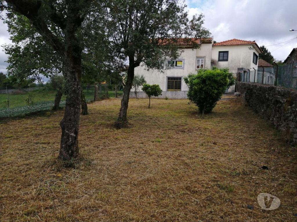 Apartamentos a venda Arouca - Fotos para Moradia c 2 habitações + terreno p construir Escariz Arouca