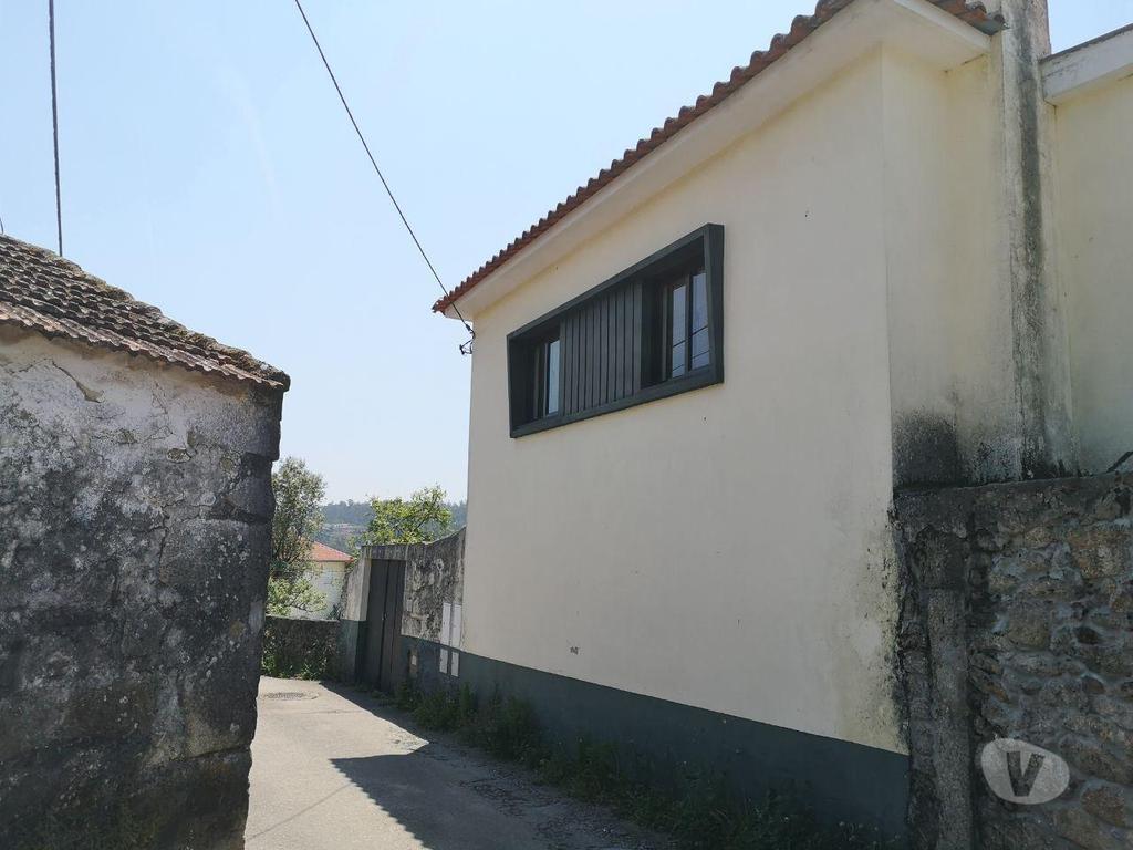 Apartamentos a venda Arouca - Fotos para Moradia c 2 habitações + terreno p construir Escariz Arouca