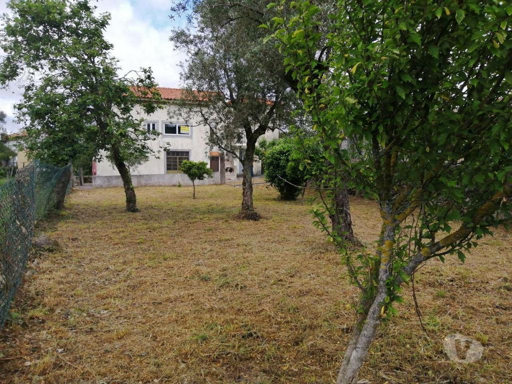 Apartamentos a venda Arouca - Fotos para Moradia c 2 habitações + terreno p construir Escariz Arouca