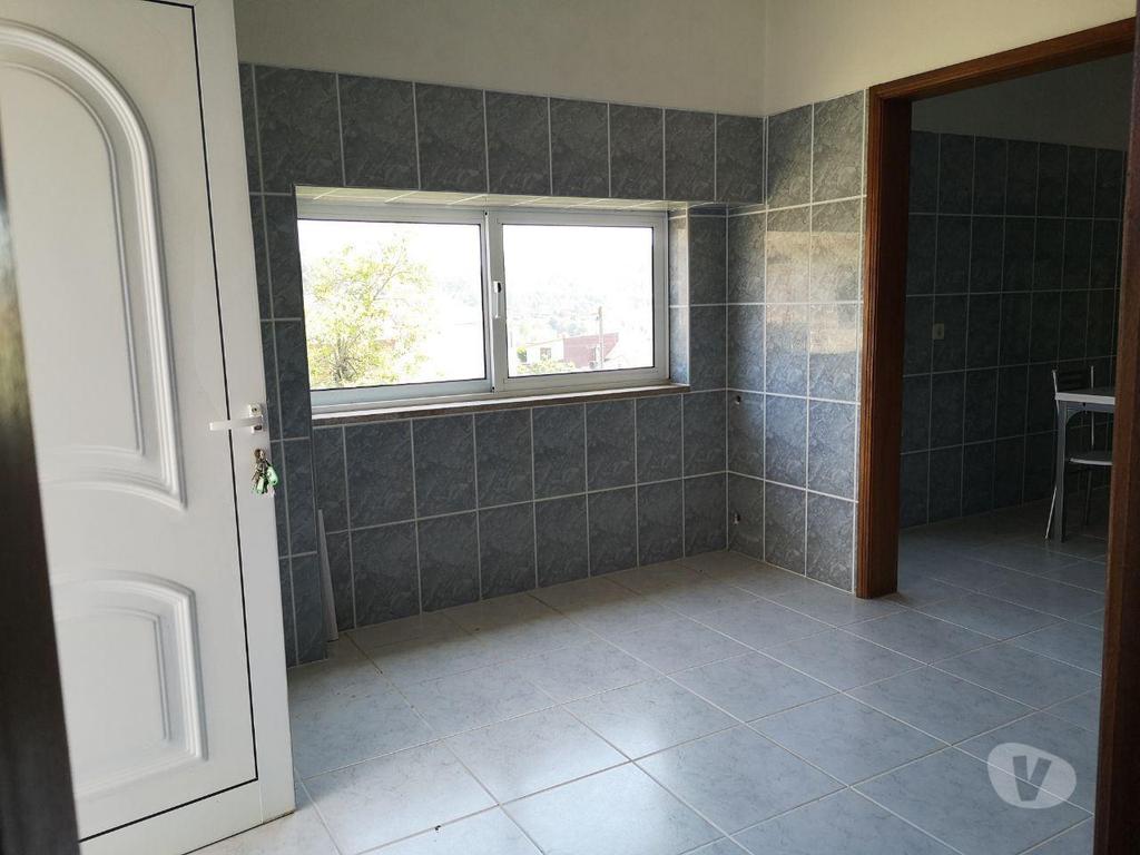 Apartamentos a venda Arouca - Fotos para Moradia c 2 habitações + terreno p construir Escariz Arouca