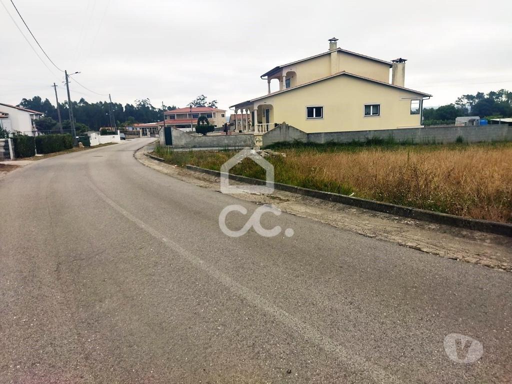 Terrenos Leiria - Fotos para VENDE-SE---Terreno com a área de 1.400 m2 com viabilidade de
