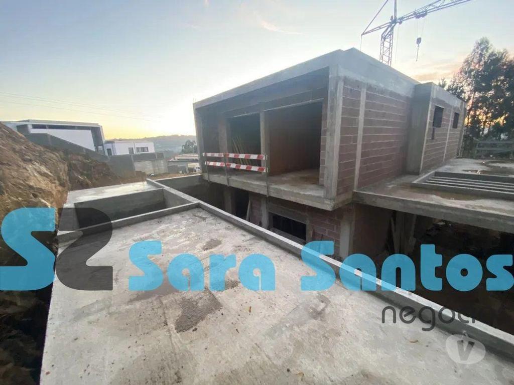 Apartamentos a venda Santa Maria da Feira - Fotos para Moradia T3 Nova C Jardim e Garagem-Sta. Maria Feira (SS0072)