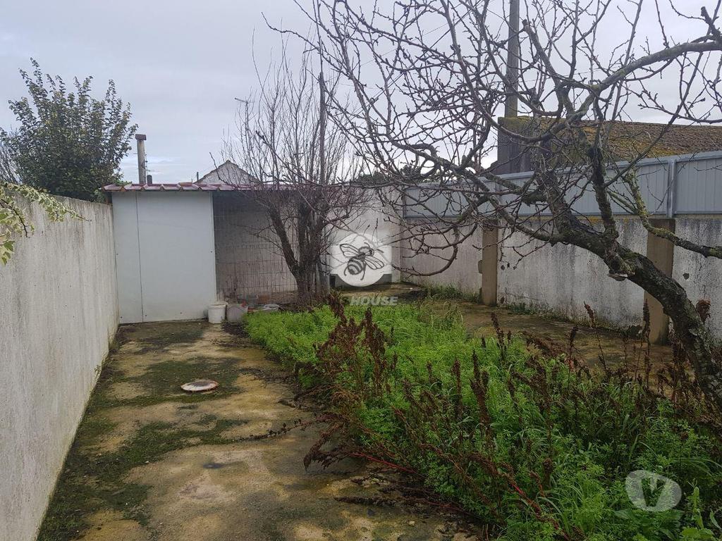 Apartamentos a venda Santarém - Fotos para Moradia T2 com Garagem a 10 minutos nó da A1 Cartaxo