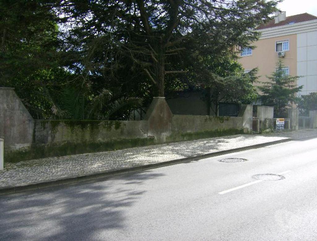 Terrenos Sintra - Fotos para Terreno com 1080m2, bem situado em Rio de Mouro para construção
