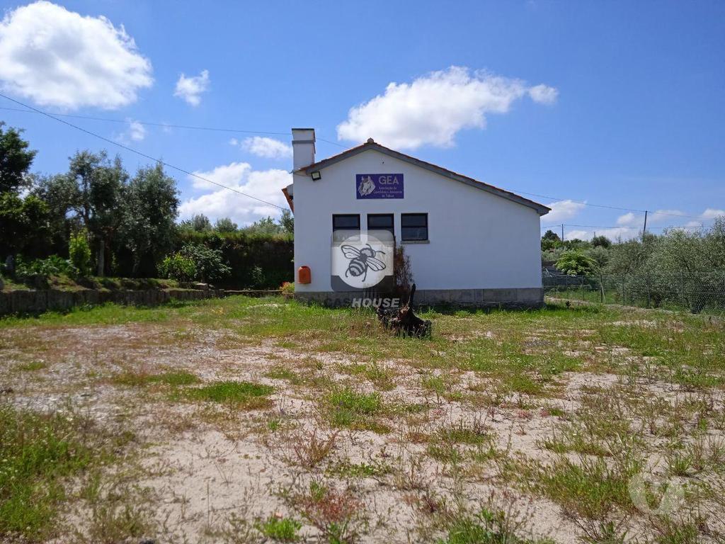 Apartamentos a venda Tábua - Fotos para Tabua-Moradia em Terreno de 2000m2 - Tábua (1012003-7372)