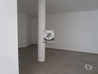 Venda Loja - Fotos para Loja a Estrear em Queijas - 2 Pisos