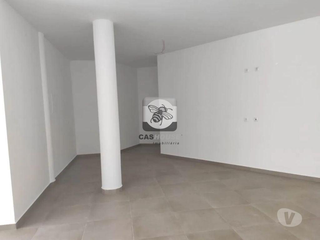 Comprar Loja Oeiras - Fotos para Loja a Estrear no Centro de Queijas