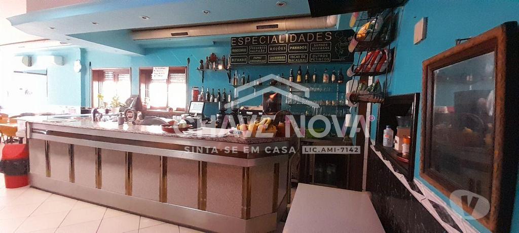 Comprar Loja Gondomar - Fotos para Trespasse CAFÉ Av. Carvalha Excelente Negócio!