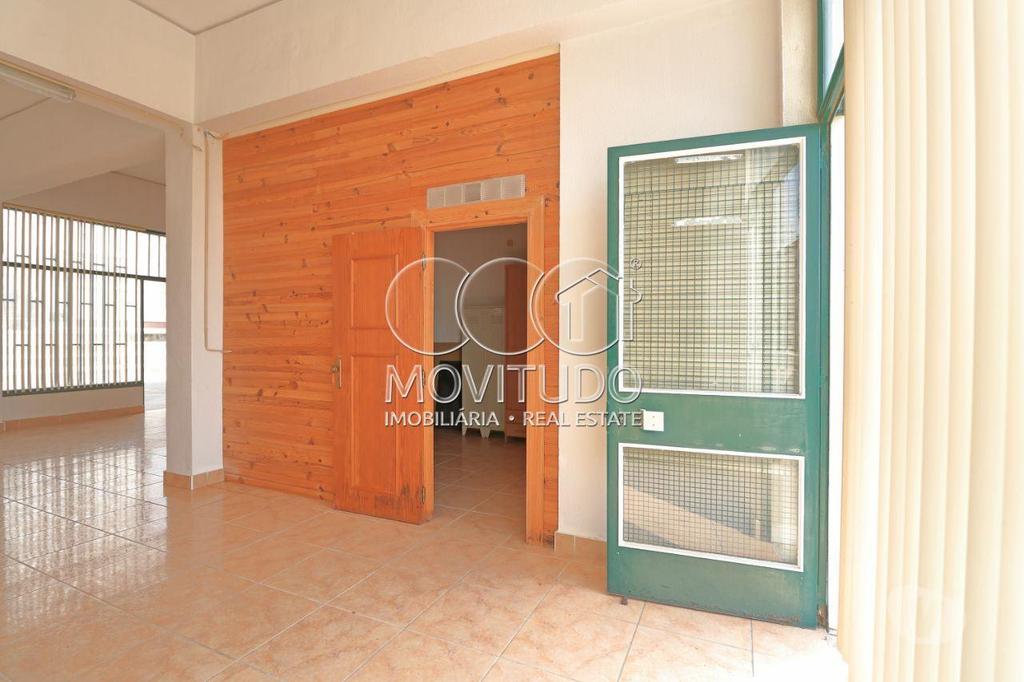 Comprar Loja Vila Franca de Xira - Fotos para Loja de 54 m2 para arrendar com 2 frentes em Vialonga
