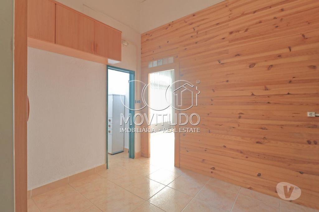 Comprar Loja Vila Franca de Xira - Fotos para Loja de 54 m2 para arrendar com 2 frentes em Vialonga