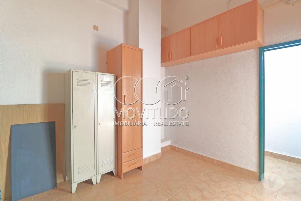 Comprar Loja Vila Franca de Xira - Fotos para Loja de 54 m2 para arrendar com 2 frentes em Vialonga