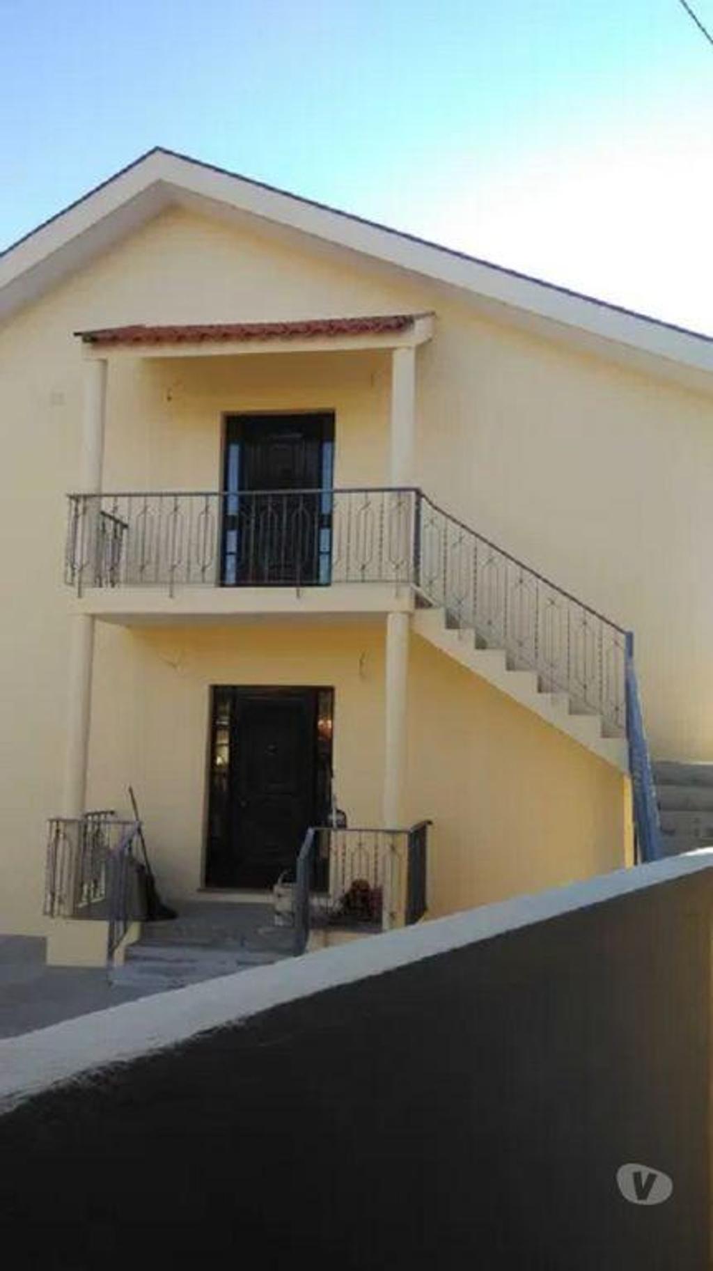 Apartamentos a venda Vila Nova de Gaia - Fotos para Moradia composta por 3 t2- excelente investimento (03853)