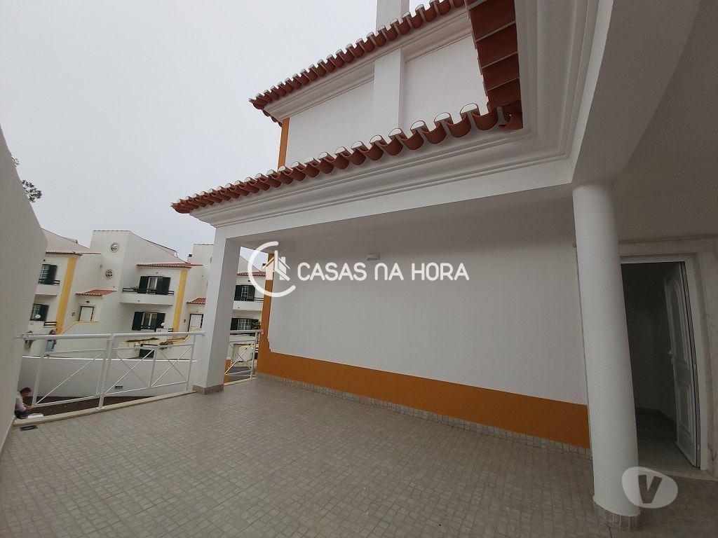 Apartamentos a venda Mafra - Fotos para EXCELENTE MORADIA V3 + 1 3 Pisos REMODELADA Próximo ao Centro