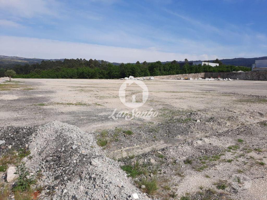 Terrenos Fafe - Fotos para Fafe-Terreno Industrial com 16.000m2 (256-T-00453)