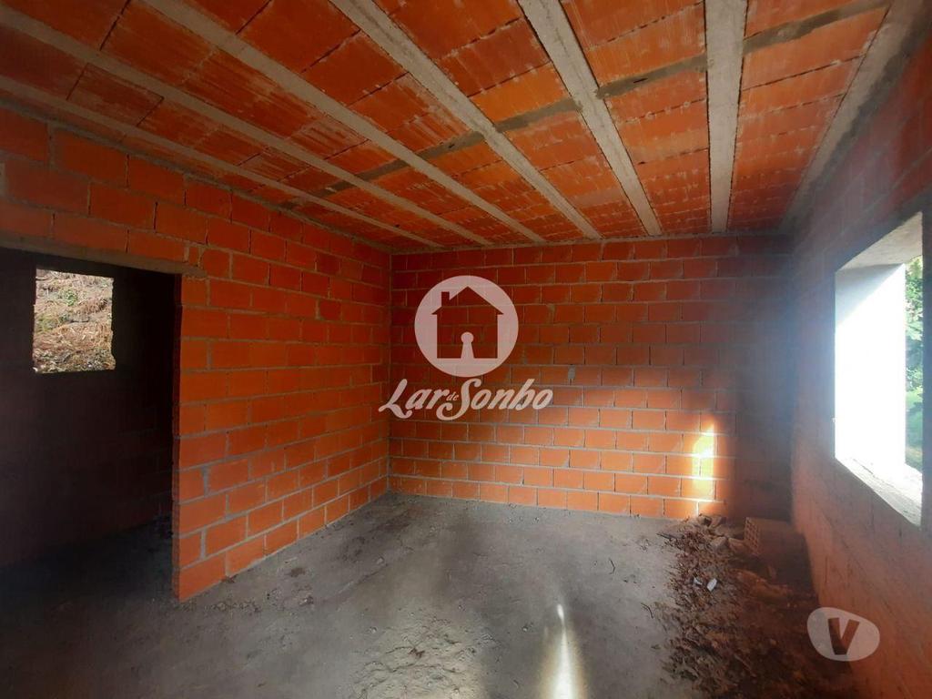 Apartamentos a venda Fafe - Fotos para Moradia em Pedra para Restaurar em Moreira do Rei, Fafe