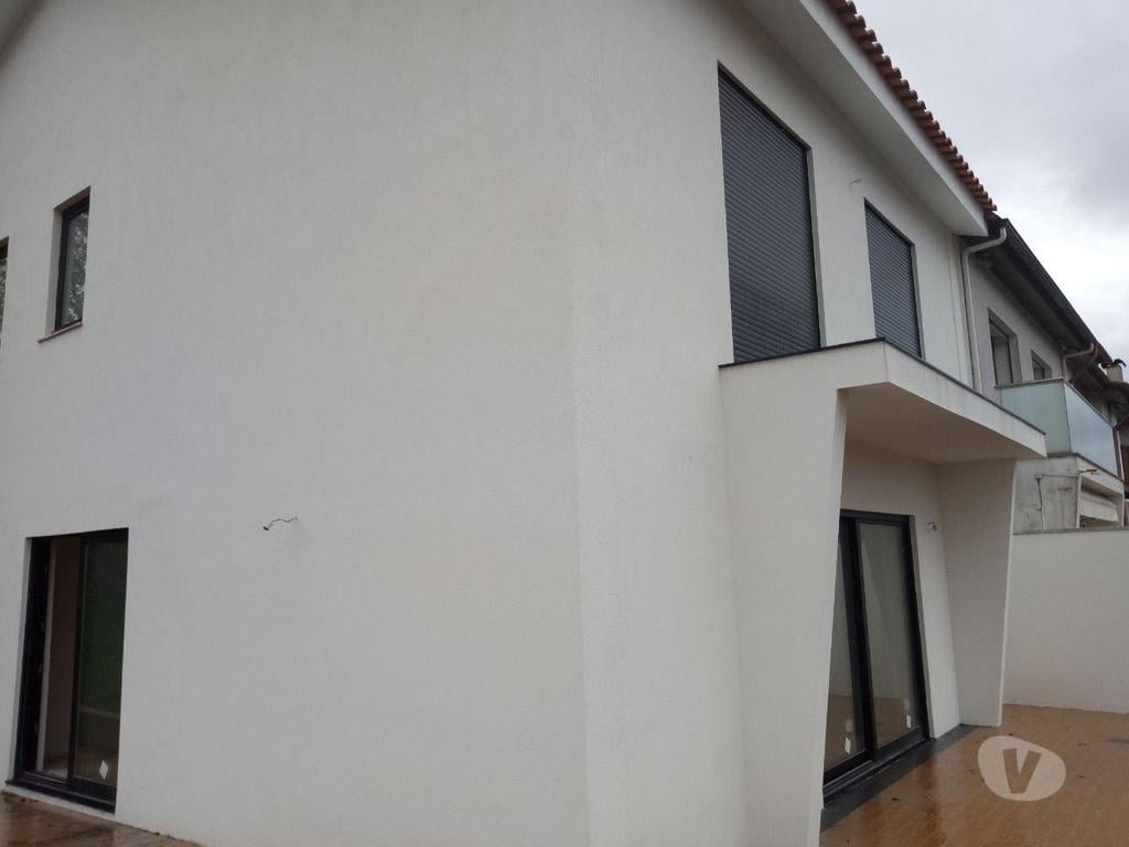 Apartamentos a venda Braga - Fotos para Braga-Moradia Gaveto Real (06 22)