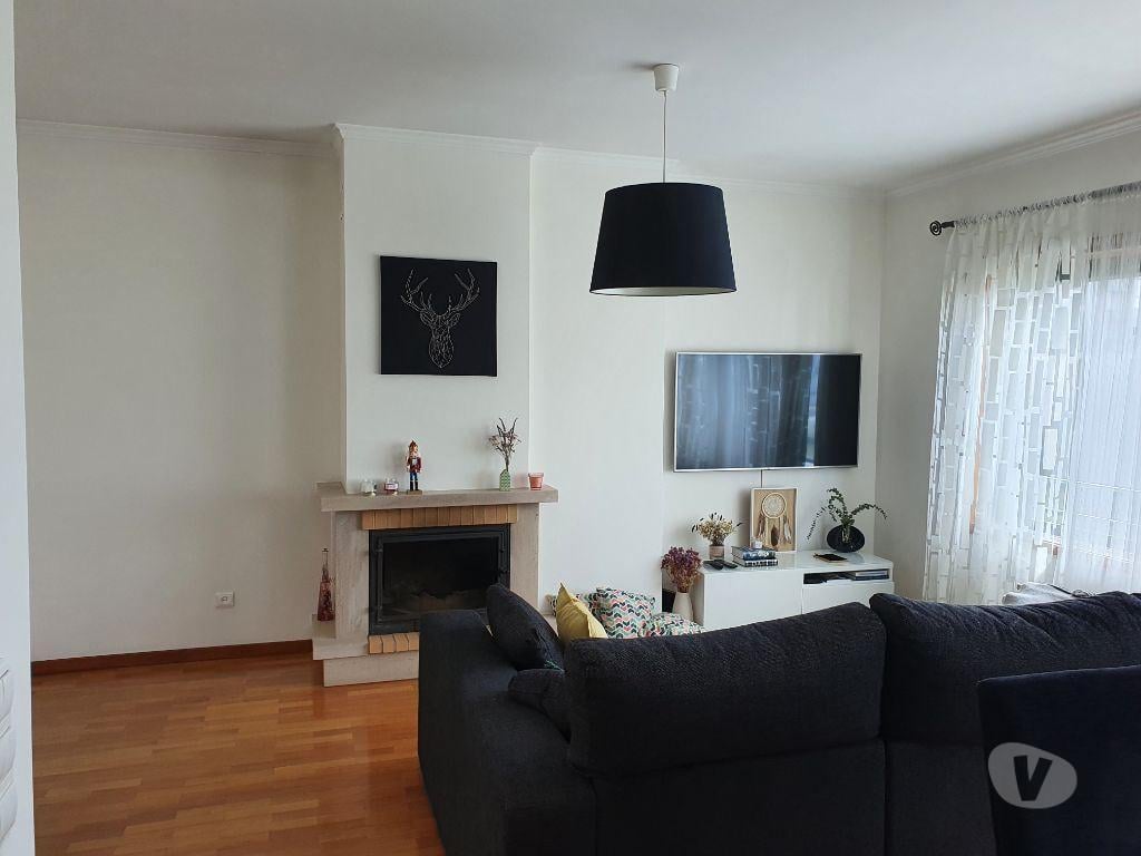 Apartamentos a venda Vila Nova de Gaia - Fotos para Vila-nova-de-gaia-T3 Dúplex Vilar de Andorinho (00787)