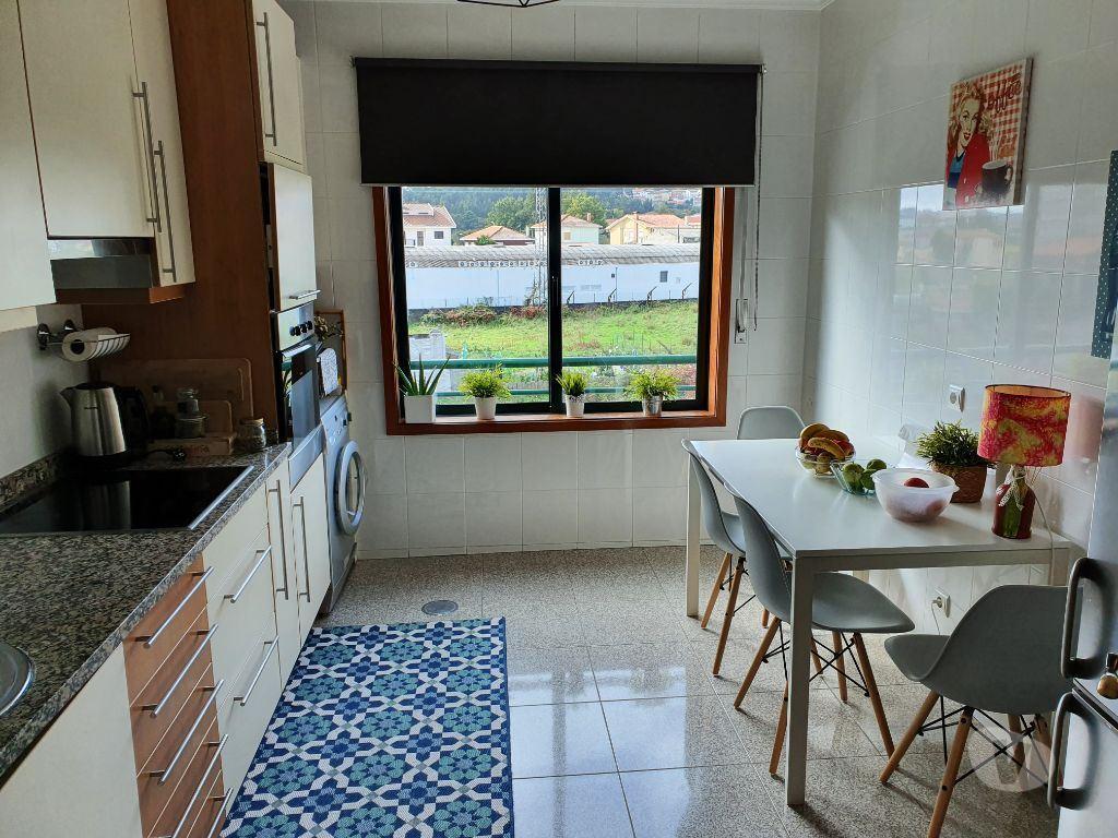 Apartamentos a venda Vila Nova de Gaia - Fotos para Vila-nova-de-gaia-T3 Dúplex Vilar de Andorinho (00787)