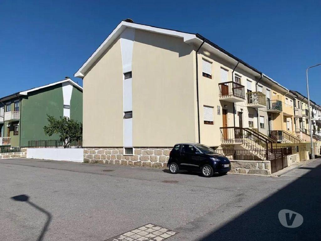 Apartamentos a venda Matosinhos - Fotos para Matosinhos-Moradia T4, Senhora da Hora (03887)