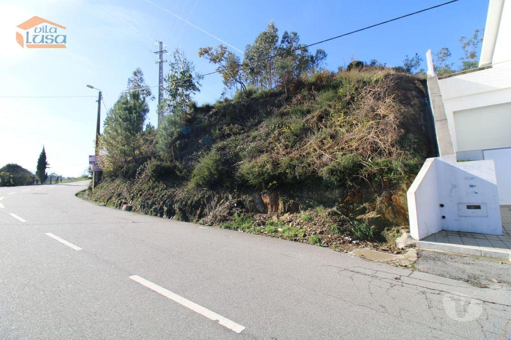 Terrenos Gondomar - Fotos para Terreno com 653 m2 para a construção de mordia de 4 Frentes com