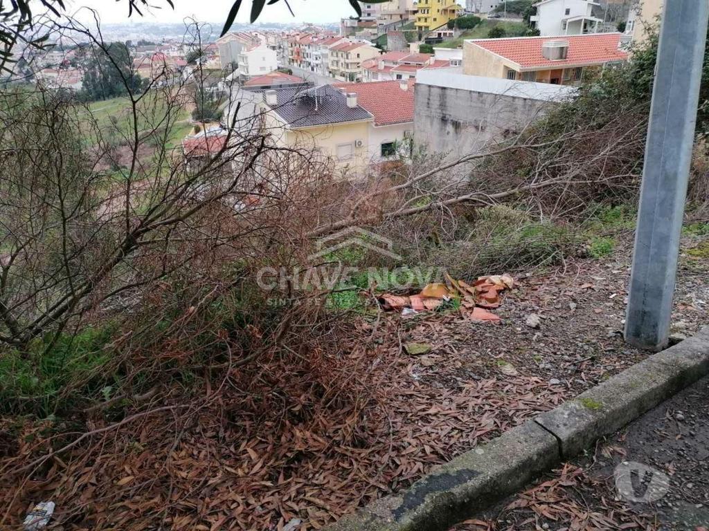 Terrenos Gondomar - Fotos para Terreno para moradia 3 frentes, Baguim. Rio Tinto (AR 02331)