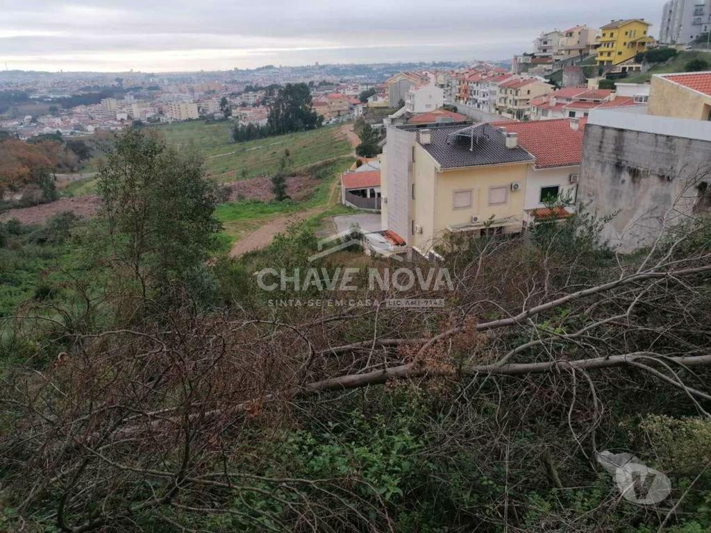 Terrenos Gondomar - Fotos para Terreno para moradia 3 frentes, Baguim. Rio Tinto (AR 02331)