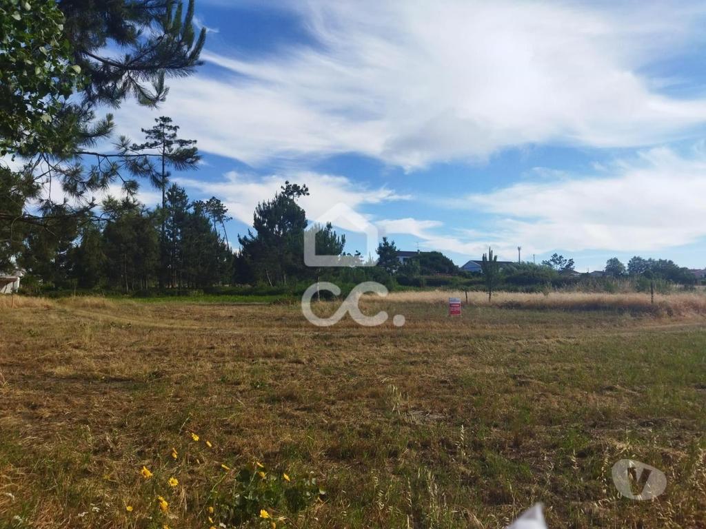 Terrenos Marinha Grande - Fotos para VIEIRA DE LEIRIA----Terreno com a área de 780 m2 próximo de