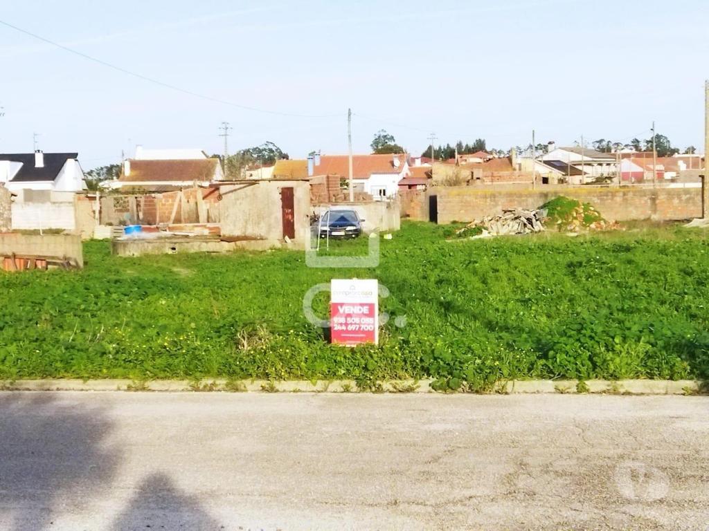 Terrenos Marinha Grande - Fotos para Localização: Vieira de Leiria------Terreno com a área de 8.380