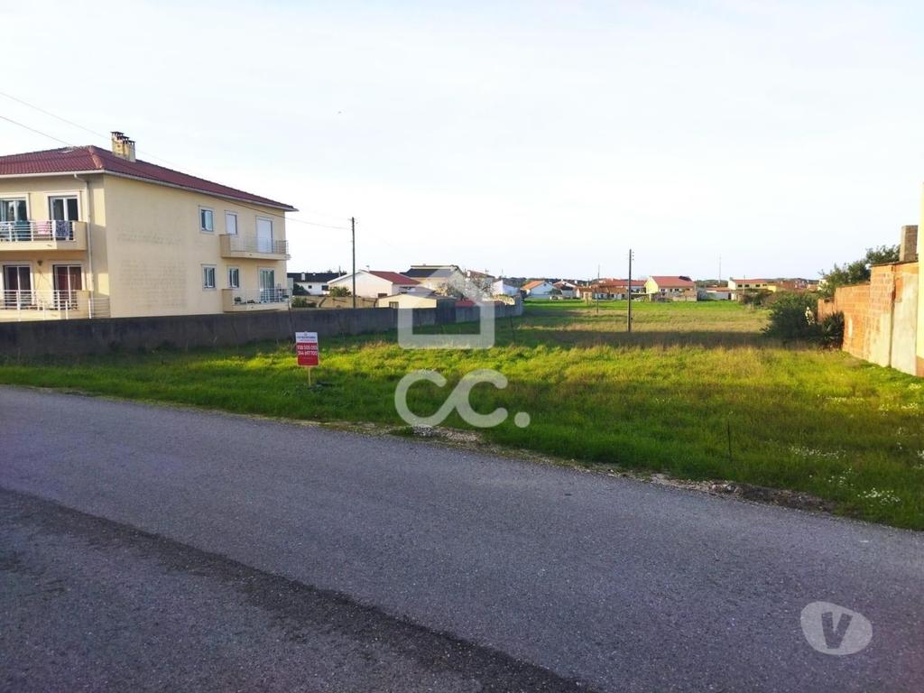 Terrenos Marinha Grande - Fotos para Localização: Vieira de Leiria------Terreno com a área de 8.380