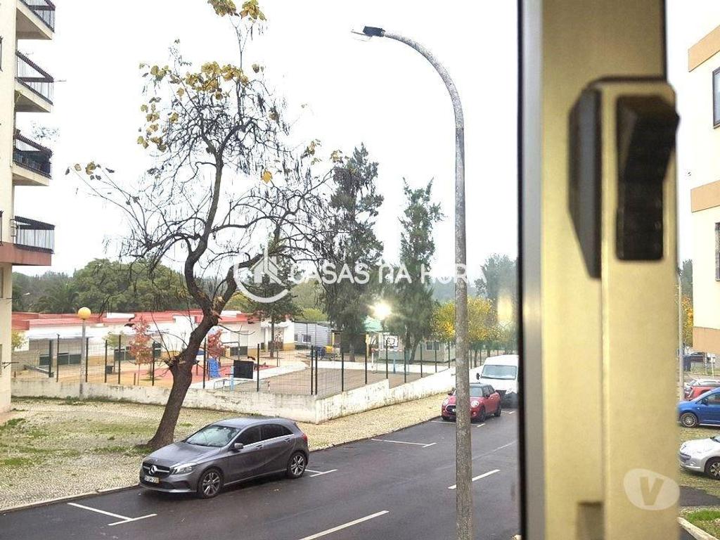 Apartamentos a venda Setúbal - Fotos para INVESTIMENTO Setúbal, Amoreiras T2 arrendado. (setubal A 00857)