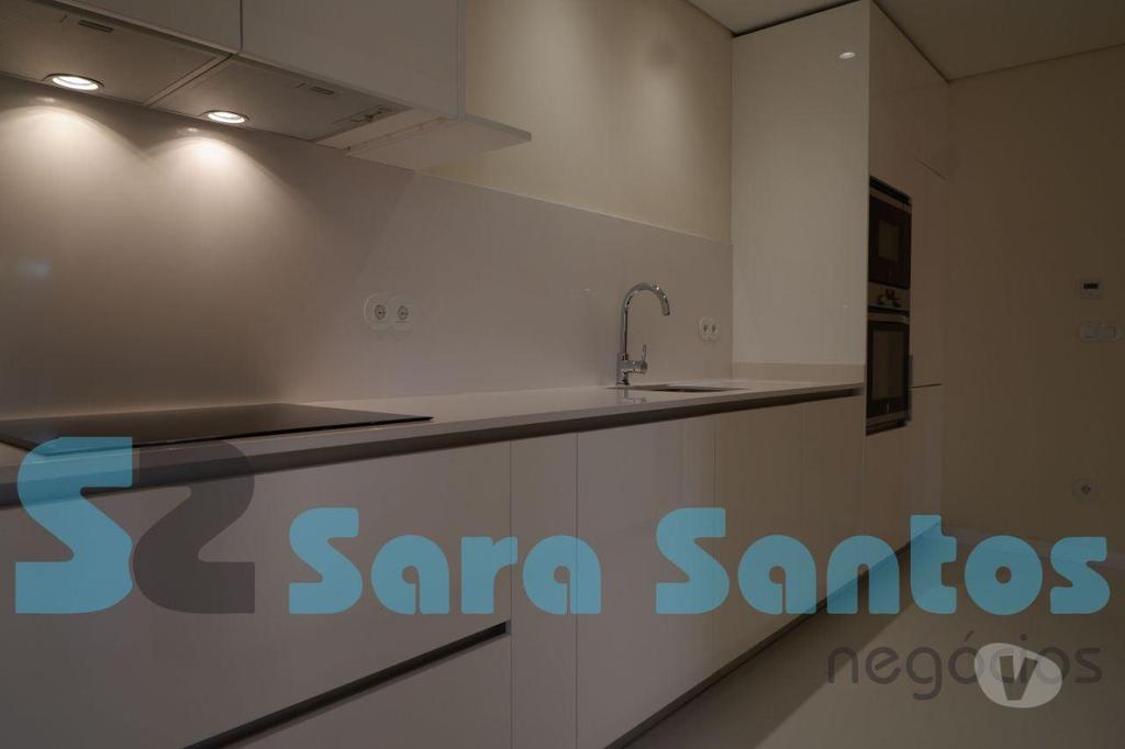 Apartamentos a venda Porto - Fotos para Porto-T3 Renovado com Terraço e Garagem Box -Porto (SS0125)