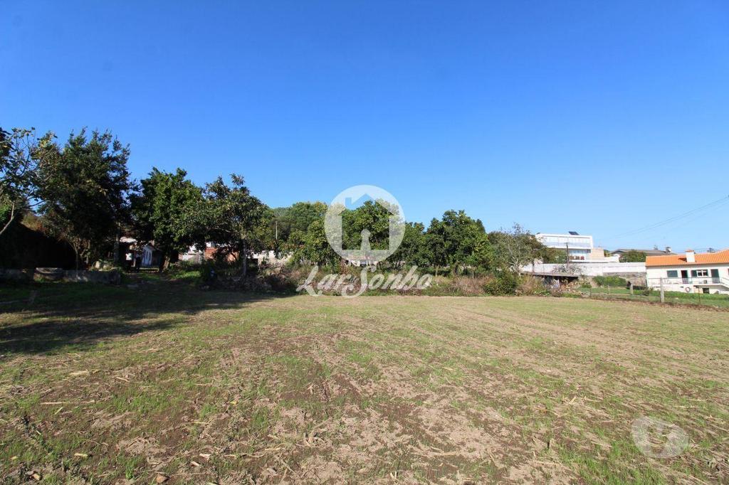 Comprar Loja Barcelos - Fotos para Terreno para construção de moradias