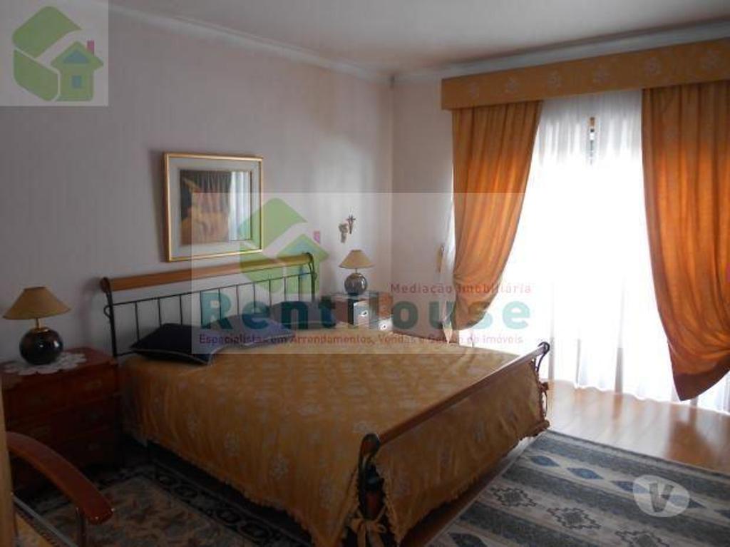 Apartamentos a venda Figueira da Foz - Fotos para Figueira-da-foz-Moradia T5+1 Sotto Mayor (VF1637)
