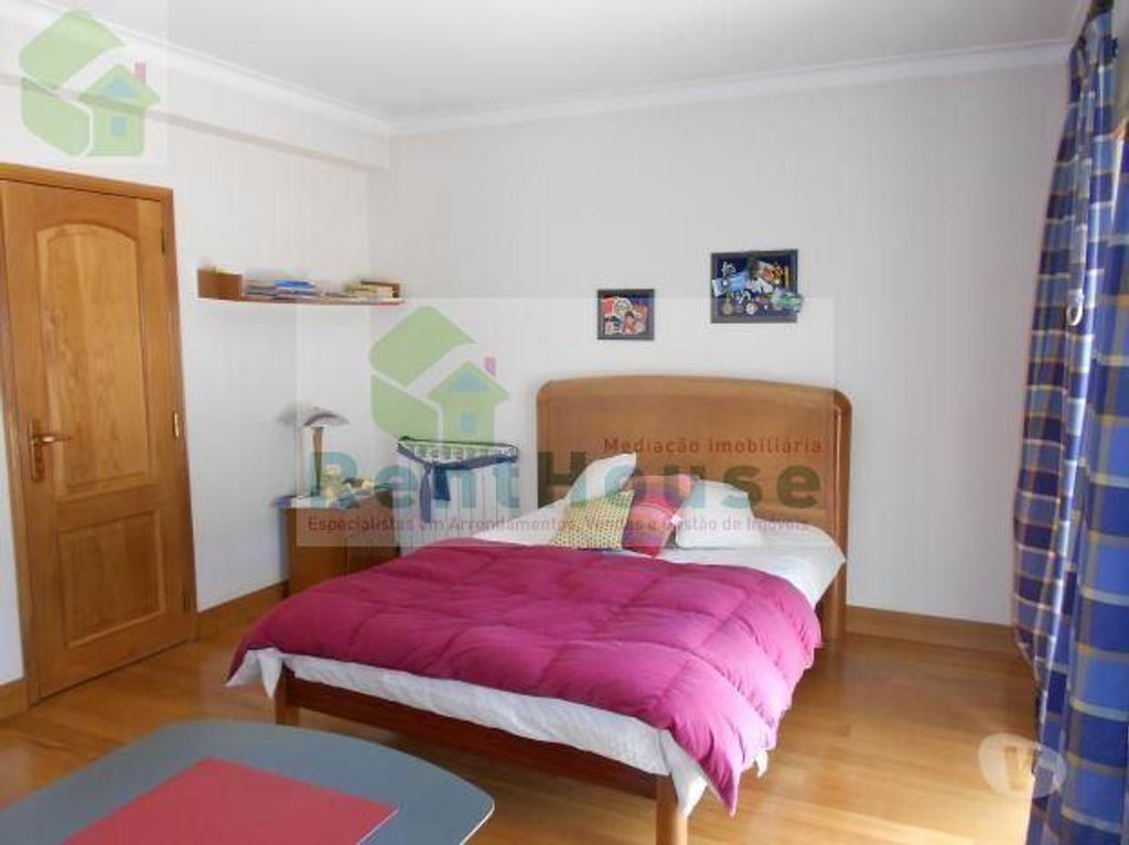 Apartamentos a venda Figueira da Foz - Fotos para Figueira-da-foz-Moradia T5+1 Sotto Mayor (VF1637)