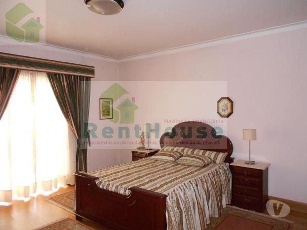 Apartamentos a venda Figueira da Foz - Fotos para Figueira-da-foz-Moradia T5+1 Sotto Mayor (VF1637)