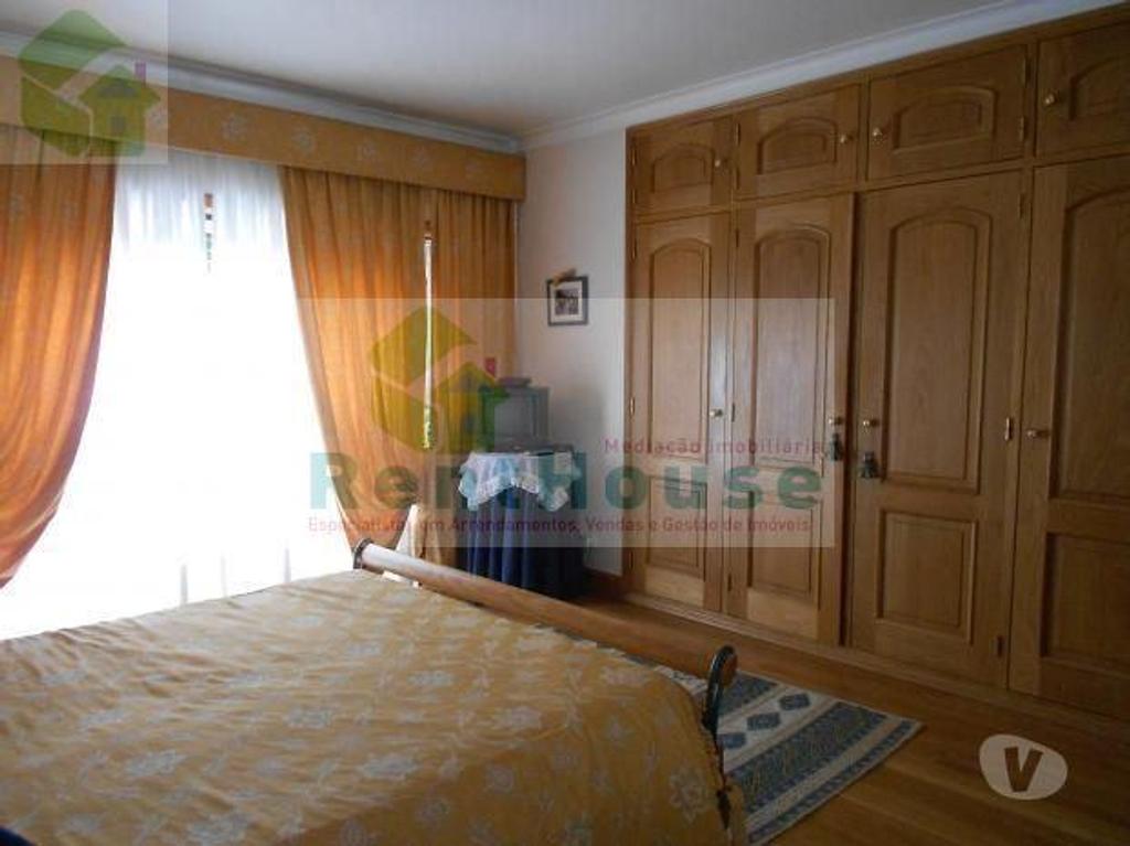 Apartamentos a venda Figueira da Foz - Fotos para Figueira-da-foz-Moradia T5+1 Sotto Mayor (VF1637)