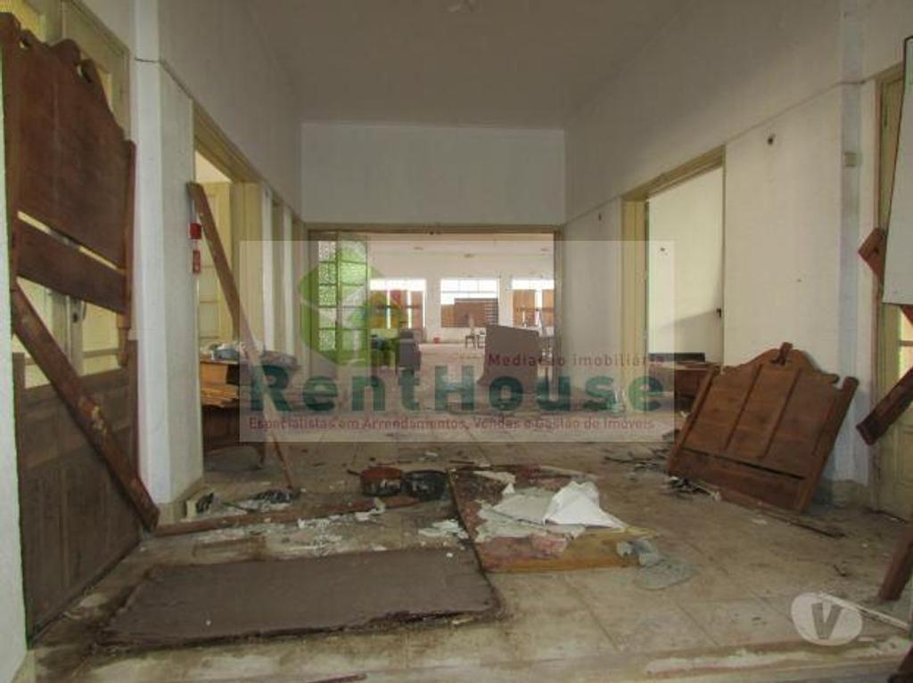 Comprar Loja Figueira da Foz - Fotos para Prédio Para Reconstrução Junto ao Casino