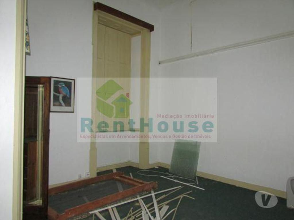Comprar Loja Figueira da Foz - Fotos para Prédio Para Reconstrução Junto ao Casino