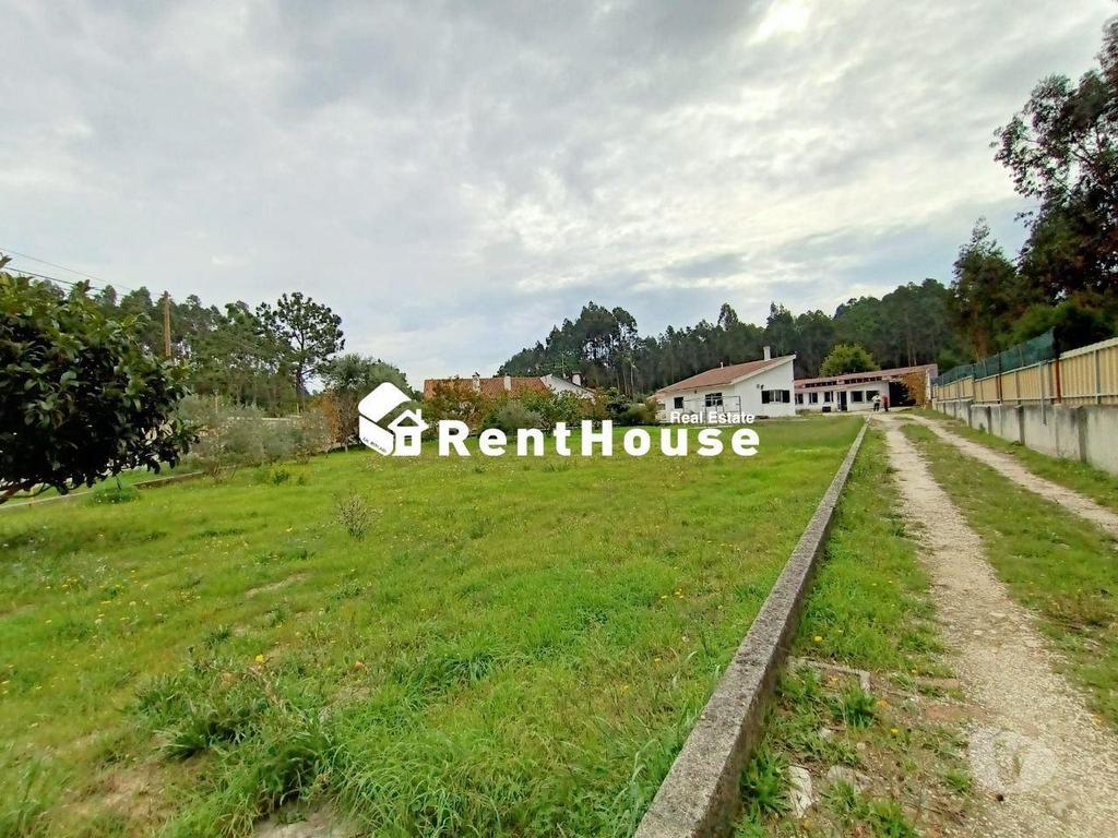 Apartamentos a venda Figueira da Foz - Fotos para Figueira-da-foz-Moradia térrea em Propriedade urbana (VF1593)