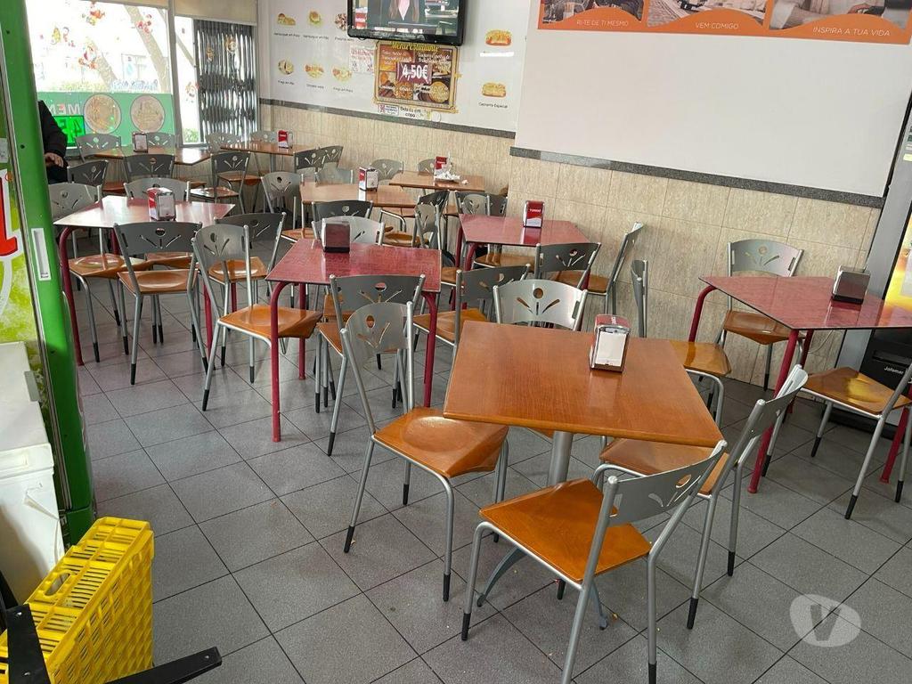 Comprar Loja Porto - Fotos para Cafetaria-Snack Amial junto à VCI