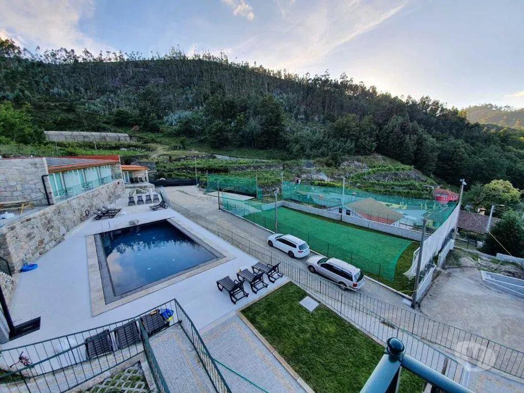 Terrenos Braga - Fotos para Quintinha 4 casas T1+T2+T2+T4 c -6% rentabilidade-posibilidade
