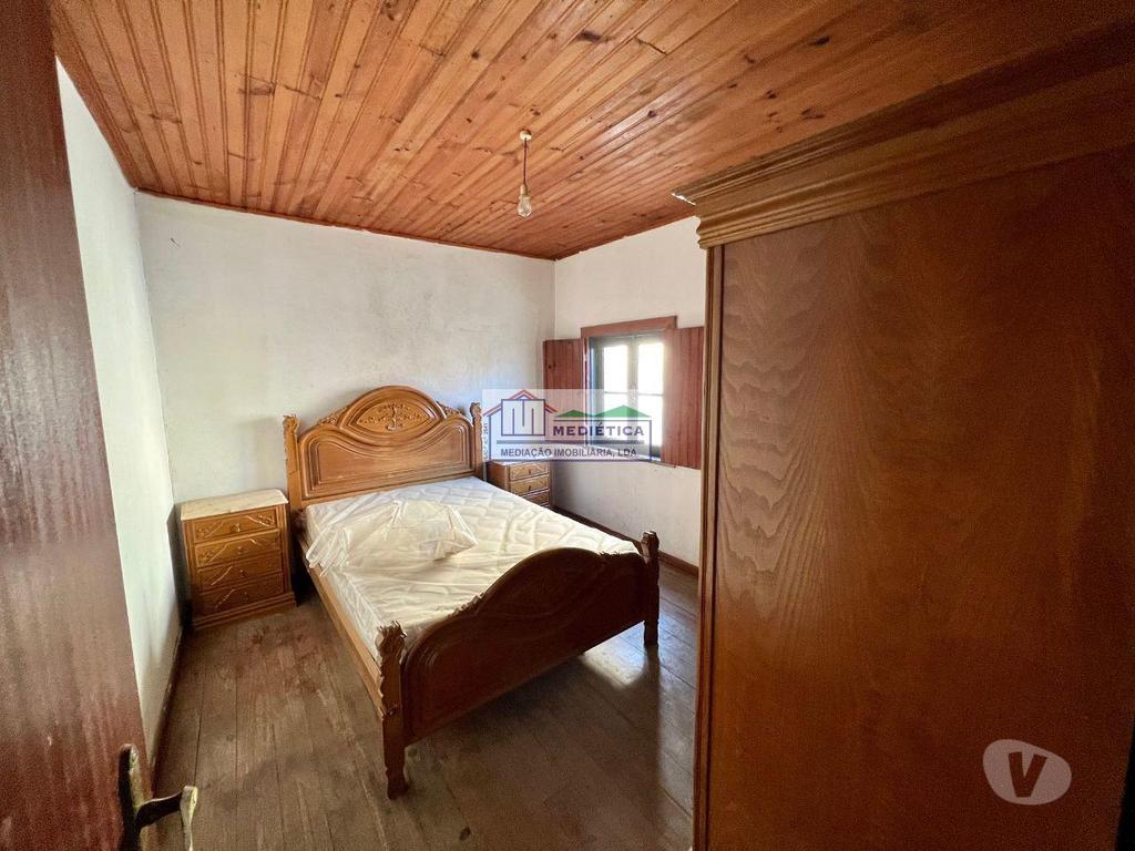 Apartamentos a venda Alfândega da Fé - Fotos para Moradia para Recuperar - Centro da Vila de Alfândega da Fé