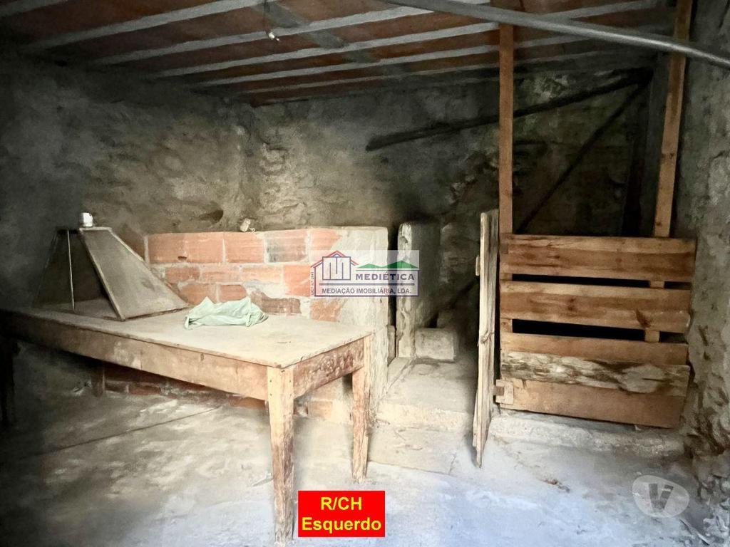 Apartamentos a venda Alfândega da Fé - Fotos para Moradia para Recuperar - Centro da Vila de Alfândega da Fé