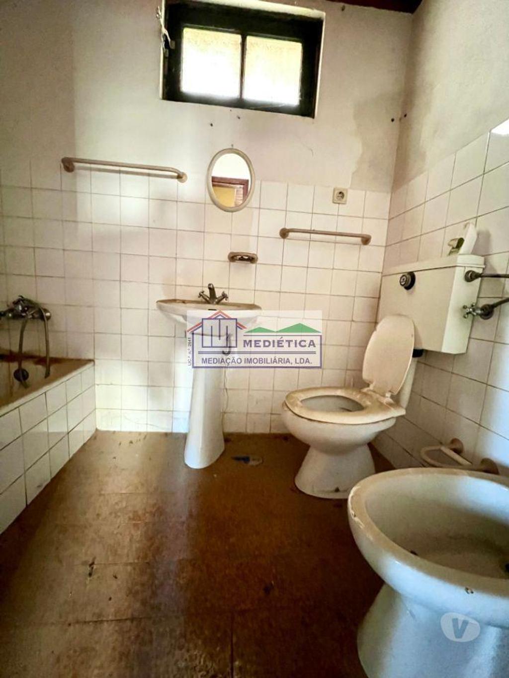 Apartamentos a venda Alfândega da Fé - Fotos para Moradia para Recuperar - Centro da Vila de Alfândega da Fé
