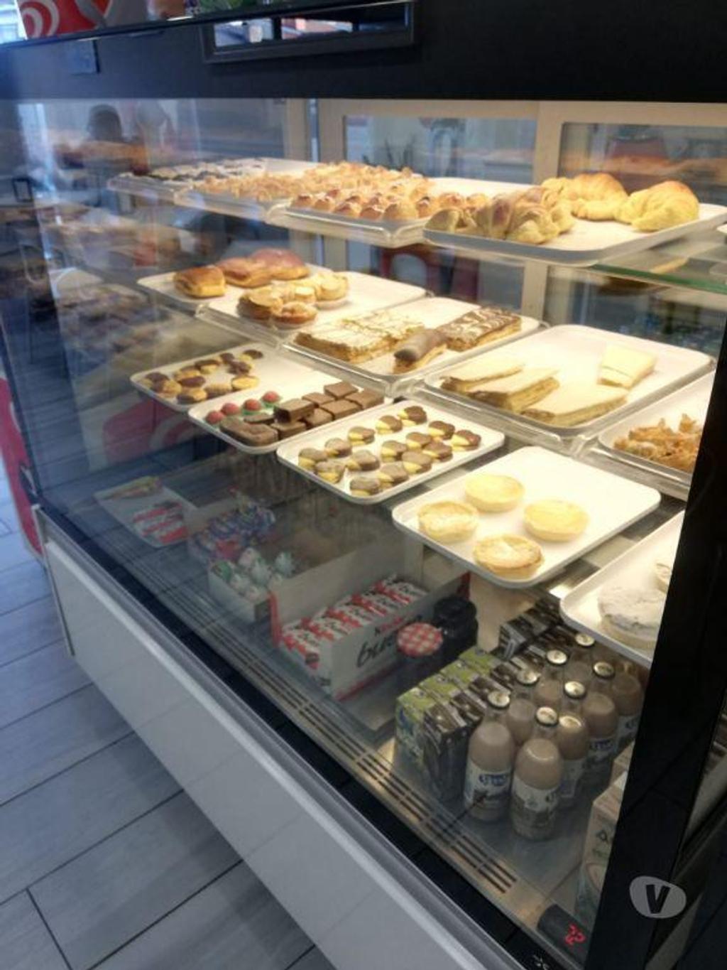 Comprar Loja Matosinhos - Fotos para Excelente confeitaria em Custóias a trabalhar