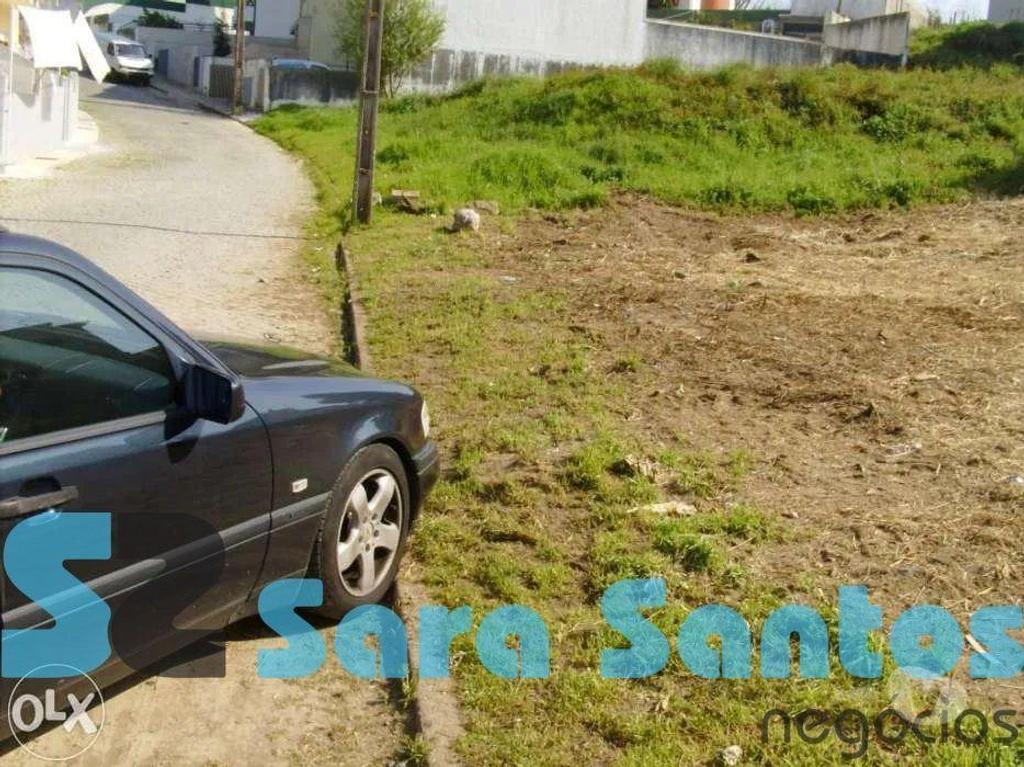 Terrenos Gondomar - Fotos para Terreno C 450m2 para Construção Moradia 4 Frentes-Gondomar