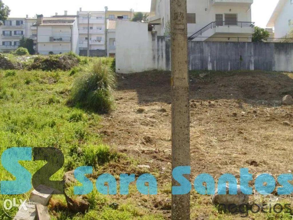 Terrenos Gondomar - Fotos para Terreno C 450m2 para Construção Moradia 4 Frentes-Gondomar