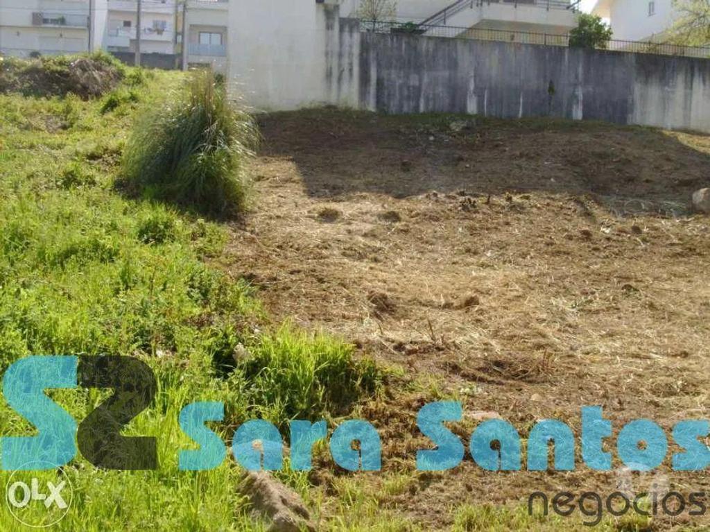 Terrenos Gondomar - Fotos para Terreno C 450m2 para Construção Moradia 4 Frentes-Gondomar