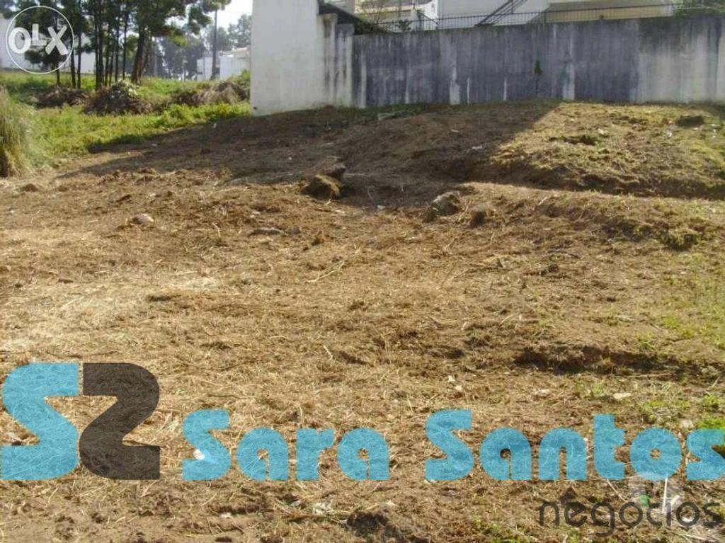 Terrenos Gondomar - Fotos para Terreno C 450m2 para Construção Moradia 4 Frentes-Gondomar