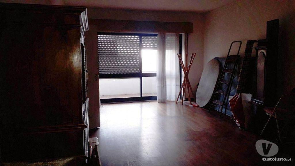 Apartamentos a venda Porto - Fotos para Porto-Excelente T3+1 Lug.garg.ao Campo Alegre (03939)